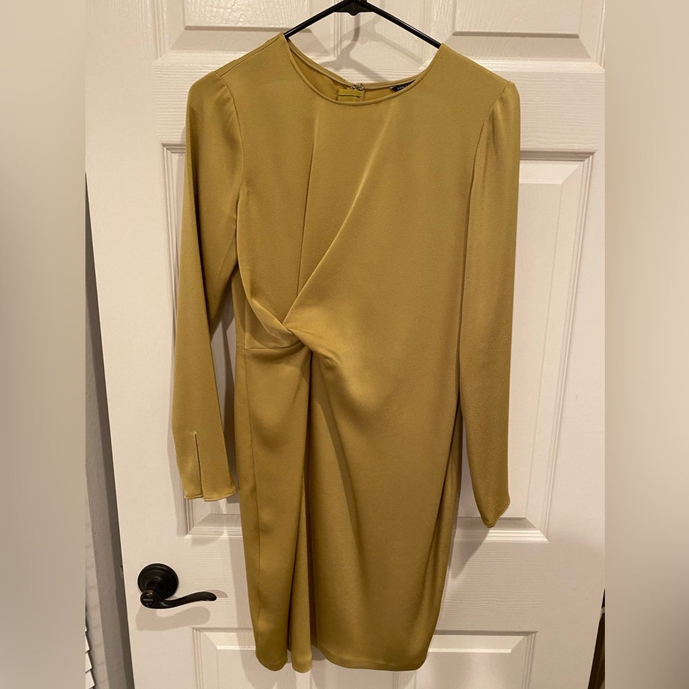 Ann Taylor Gold Dress (size 0)